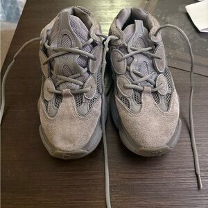 adidas Yeezy Men’s Gray Sneakers